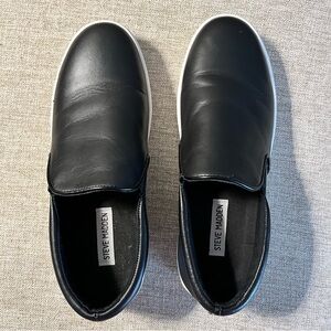 Steve Madden Gills Women 9M Comfort Shoes Leather Slip On Platform Sneakers.NEW